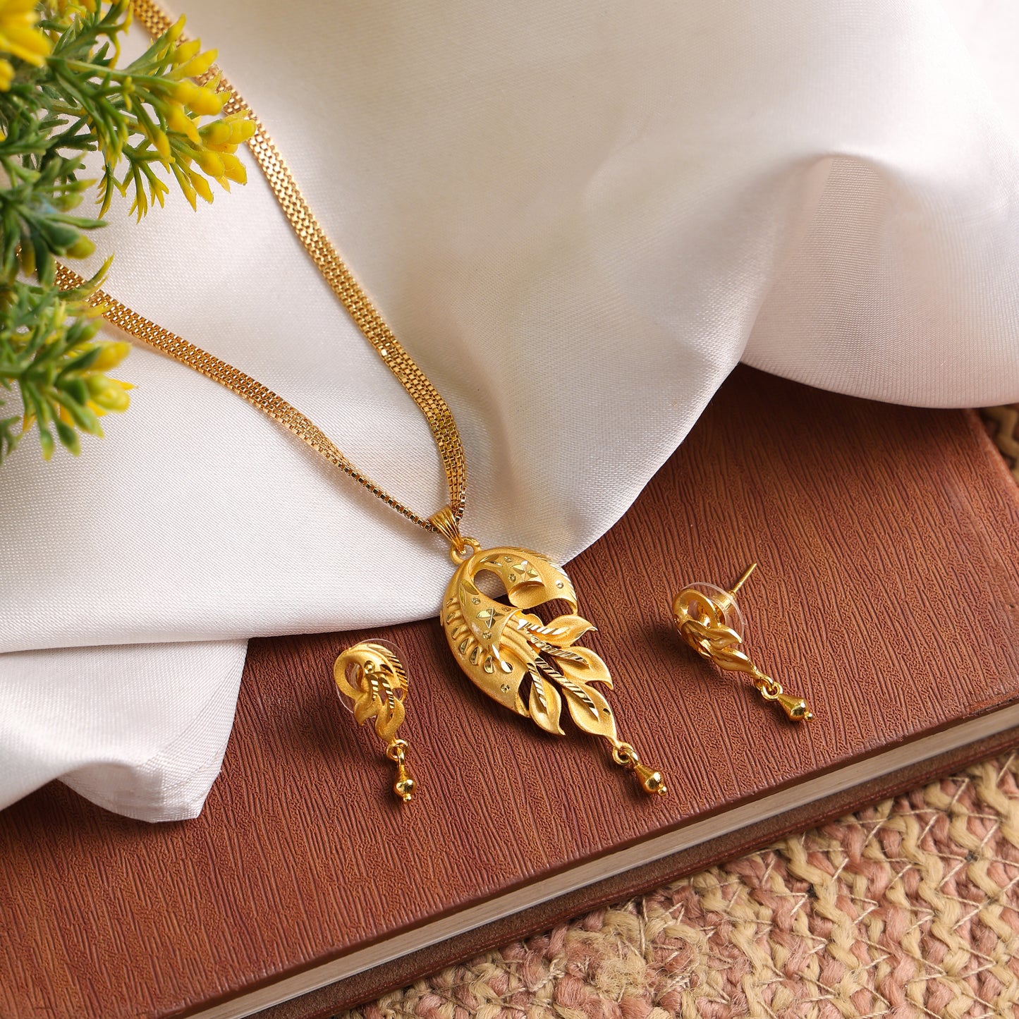 One-Gram Gold Chain Pendant Set with Tops